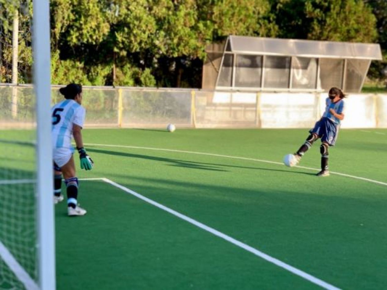 La selección femenina de fútbol para ciegos en Salta